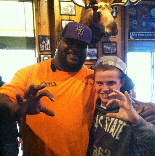 taylor_22_cole's profile picture. 