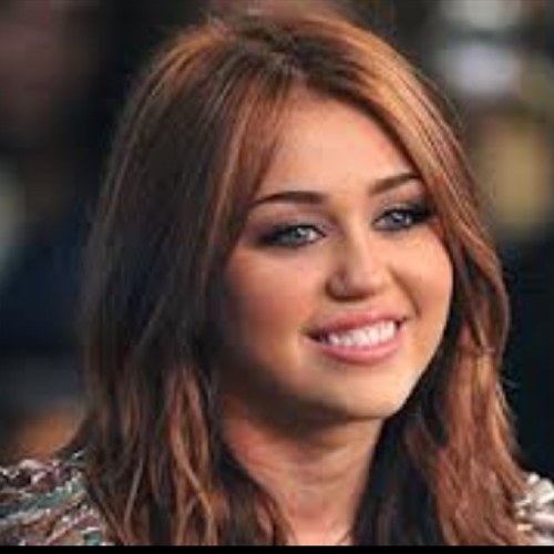 @TerynTheSoc is my bff. im blonde. i live in tulsa. im a soc. Randy owns my heart.