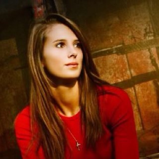 Hey im Addison im from Cali and i love the sunshine. i do photography. [i love my @_Jake_Thrupp] and i'm mother to my little girl audry