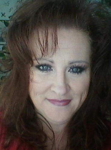 Wife, Mother of 5, Bird Rescuer who loves to tweet about funny daily things kids and birds say.