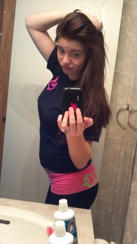 Heeeey, Im Sara (*Follow Me*) Young,Wild & Free:)