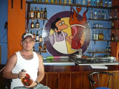 deportista de corazon divertido me encanta pasear y me facinan las motos