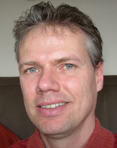 Marketeer met oog voor actuele ontwikkelingen in de samenleving, passie voor wielrennen en hardlopen, geniet van het vaderschap