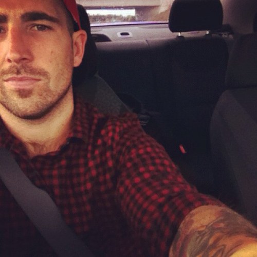 bonniebry's profile picture. From welland,ontario, drive bulldozers and motorcycles