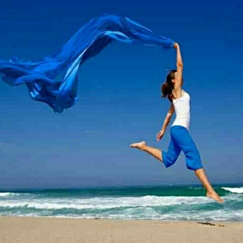 good_viv's profile picture. All alone! Traveling green eyed woman... No need for directions I' know where I'm goin...GPS