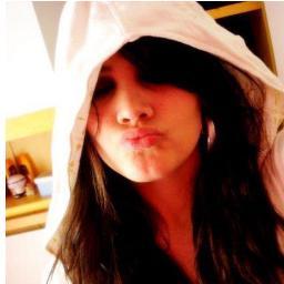 I love listening to music, playing guitar, eating lasagna kk: P! Perferidas Series: Victorios, iCarly, Big Time Rush and others Thanks for following :)