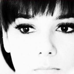 Ukrainian fan page dedicated to the wonderful and excellent French singer Alizée!