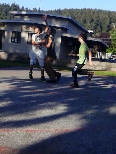 I love to play kendama and modern warfare 2 I do kendama giveaways sometimes