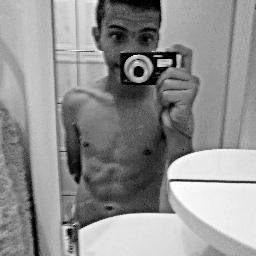 Facee *-*' http://t.co/KXTe5ctbLf