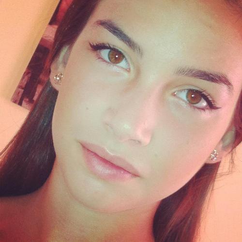 noa2921's profile picture. :) :)