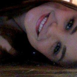 FACE = Kellen Luceiro

http://t.co/2o3jAyRp