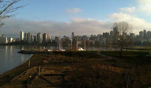 Quebec by hart, Vancouver by love, entrepreneur: I was born this way! Trying to have the best time out of my life ;)