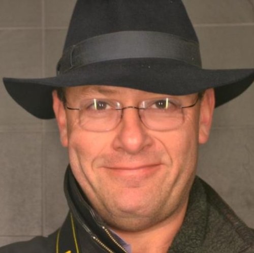 simongabor2011's profile picture. I am a photographer of life and of journeys.  Born in Hungary, I immigrated to the US in 1989 in pursuit of personal and professional enrichment.