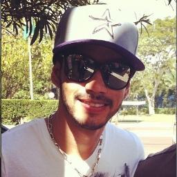 Te Amo meu anjo @Gusttavo_lima!
1° Fã-Clube Oficial de Erechim.
Since: 15/12/2011,  
seguido por ele: 31/01/12 *-*