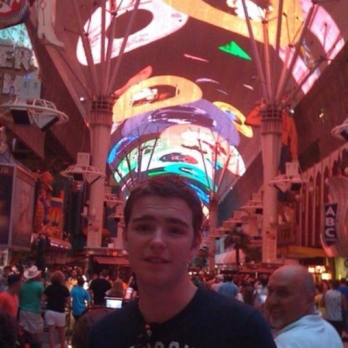 HowTallAreYa's profile picture. Im English, I live in Manchester England, Im 6ft 7 What more do you want to know!