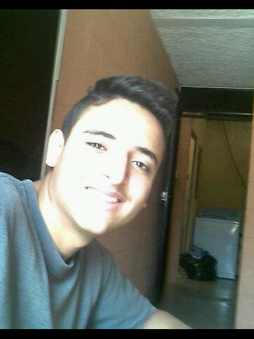 Twittea y deja twittear....si te sientes ofendido,no te lo tomes tan a pecho. Recuerda que fuera de aqui  tienes una vida. ▲▼►★✗L1L2R1R2 joystickero!!!