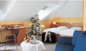 PH_Frankfurt's profile picture. Privathotels in Frankfurt online buchen direkt beim Hotel.
Bestandteil der http://t.co/irTGBucqul