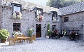 Gute 2-3 Sterne Hotels und Pensionen in Düsseldorf online reservieren.