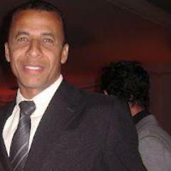 Atendimento ao cliente - Pesquisador SMD .Locutor. Vigilante.Mestre cerimonial, que ama ler e escrever.Trabalhei em Ponte Nova MG. Sou fiel com os amigos.