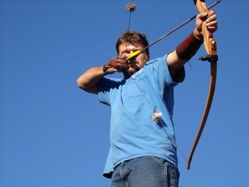 Traditional bowhunter