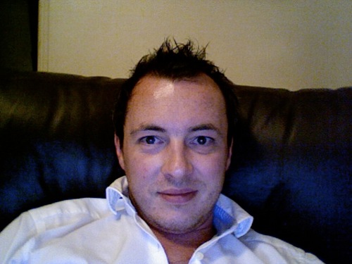Head chef in Whitton, irritated ex-smoker, football fan and proud father of Elodie & Austin