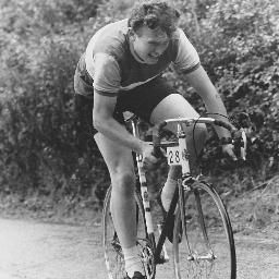 Small arable farmer + fruit & veg sales, wildlife friendly. Likes: my BMW, bike racing, Bob Dylan & Books I was so much older then, I'm younger than that now