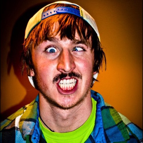 ItsJeremyGale's profile picture. Failing at funny, but succeeding in ruining future job prospects