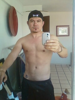 Bebedor, Fiestero, muy buen cuate,y ahora a chingarle....... jejeje