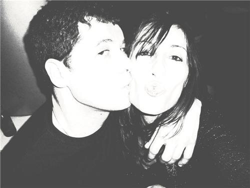 pernogroove's profile picture. one with the freaks!