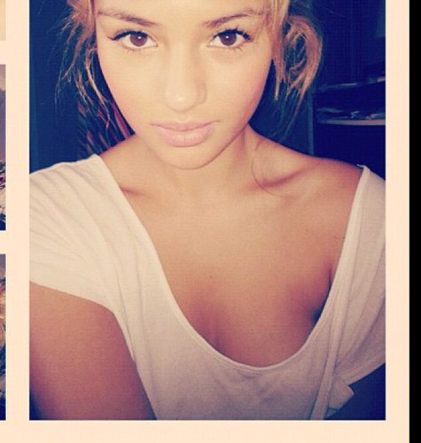 ideklauren's profile picture. if im your sunshine, who's your darkness? {rp}