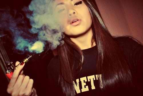 allboutkush's profile picture. 16 | weed addict | female |	fuck the world