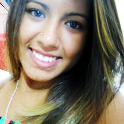 ariana, capixaba, divertida, louca e chocolatra  (: