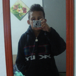 13 anos  minha vida é prever o futuro e deixar as coisas velhas para trás