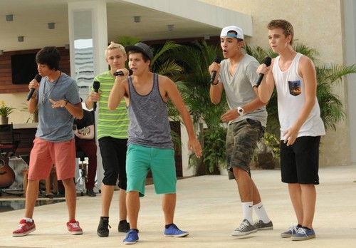 Supporting Playback from X Factor USA till the end! Austin Corini followed us 11/10/2012 at 7:20.