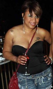 NadiaRhanada's profile picture. 