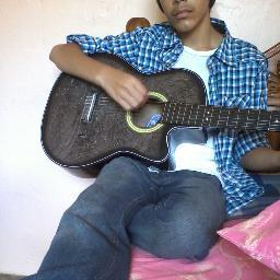 I live since 1998, Bachelor of Computer Science interested in web development, Guitarist of @GSaborAPueblo