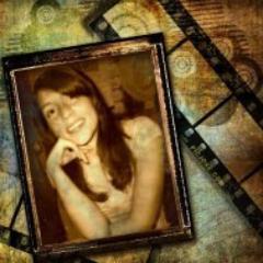 OnlyWertherGirl's profile picture. ♥ Amo a Dios. Soy la combinación perfecta de lo romántico y lo tierno, lo creativo y lo tradicional, lo espontáneo e inesperado y lo fríamente calculado.