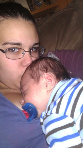 baabyygiirl_x3's profile picture. She's 19, single, but hes got her heart on lock 3 Shes a proud mom.