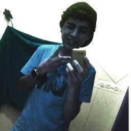 @Um_Boleiroo O amor é o pior inimigo da ***! 

É preciso amar as pessoas como se elas fossem Vodka. 

Adrenalina: Perder o controle sem lamentar as consequê