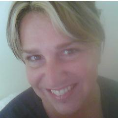 have been tweeting my whole life! ... just could't find the flocks of my feather .... til now. Gonna tweet your crowns off!