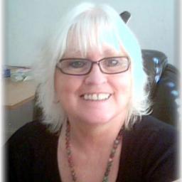 Owner of https://t.co/RpQSueo0rU established in 1995. Tarot Vlogger. See my YouTube channel for free readings and lessons in Tarot reading: “@thebohemiantarot”