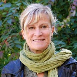 Redaktör, journalist och konferensutvecklare. Gillar kompetensutveckling som ger kreativa lärmiljöer för lärare och elever.