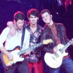 KJN_MakeMeSmile's profile picture. proud italian Jonatic and Directioner. 
you are the perfect melody. Thank you joseph,kevin,nicholas,harold,liam,louis,niall,zayn,miley,demi,austin.