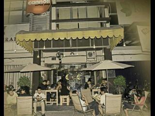 fellascannoli's profile picture. give love each other     pin 282C1EF7