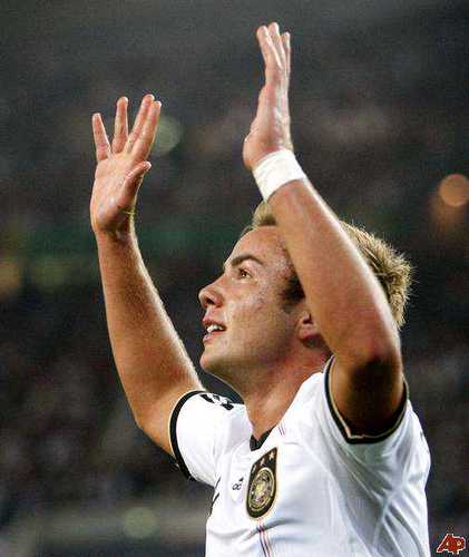 Second Account Of @MarioGoetze10 | Give You All Information About @bvb And @MarioGoetze