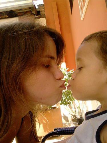 AnaElisaLacerda's profile picture. 