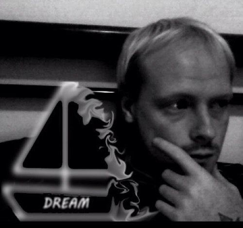 RJCrawf's profile picture. 