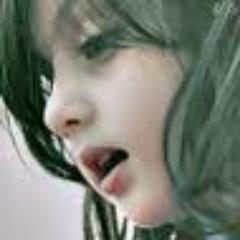 صدّمِنيِ موقفڪ مِنيّ ! صدّمِنيِ كلّ شيءِ ويـآك ..![ حِبيبي ] ليـه تجرحنيّ .. ! وأنآ عآيشْة على دنيآك