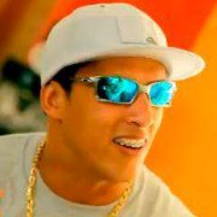#fogonoputero Sigam @rodolfinho6 Obrigado Pela Atençao De Todos Me Sigam Por Favor #RT