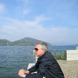 pietropaolodent's profile picture. 